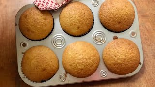 HOW TO MAKE EASY CUPCAKES 🧁 [upl. by Annez858]