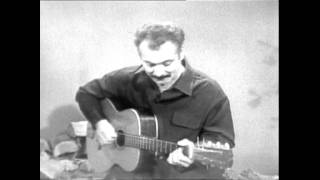 Georges Brassens  Les amoureux des bancs publics Officiel Live Version [upl. by Odlavso]