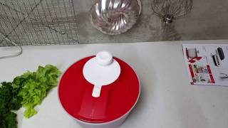 Tupperware Salad Spinner [upl. by Alded215]