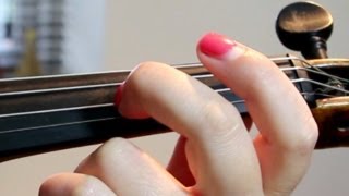 How To Do VIBRATO in the VIOLINVIOLA Slow MOTION wrist vibrato [upl. by Thornie]