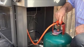 Weber® Genesis® II How To Attach A Gas Bottle On The Side [upl. by Robena]