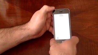 iPhone SE  How to screenshot [upl. by Weinman897]