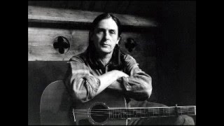 Dougie MacLean The Mhairi Bhan Gaelic Version [upl. by Neisa]