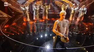 Achille Lauro  Domenica  Sanremo 2022 [upl. by Chang527]