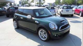 2011 Mini Cooper S 6spd Start Up Exhaust and In Depth Tour [upl. by Rotce]