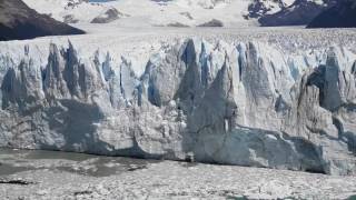 Impresionante desprendimiento del glaciar Perito Moreno [upl. by Odnama28]