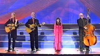 The Seekers  I Am Australian Live 2000  HQ Audio [upl. by Leagiba]