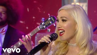 Gwen Stefani  Santa Baby Live On The Today Show2017 [upl. by Silda394]