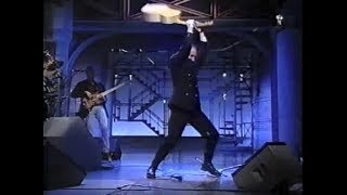 Pete Townshend quotPinball Wizardquot on Letterman June 17 1993 stereo [upl. by Cynthla]