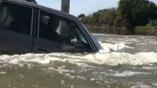 What to Do Car Sinking in Water Only Seconds to React [upl. by Faludi]