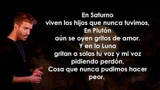 Pablo Alborán  Saturno LetraLyrics [upl. by Ellehcin]