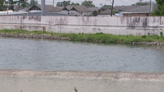 New Orleans levees sinking faster than planned [upl. by Rego880]