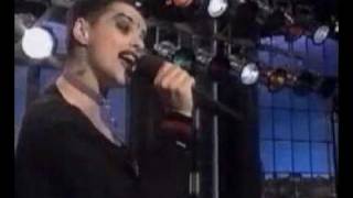 Nina Hagen  Live 1993  Late Show  Im gonna live the life [upl. by Yderf]