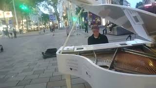 Open Piano Mariahilfer Straße 😎 [upl. by Sirronal]