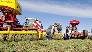 Drei Grünlandstriegel mit Walze im top agrarTest [upl. by Sacttler438]