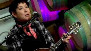 Michelle Shocked  Performs Arkansas Traveler  City Winery 821 [upl. by Paza833]