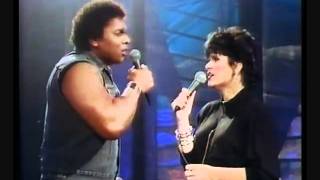 Linda Ronstadt amp Aaron Neville Dont Know Much [upl. by Narcho]