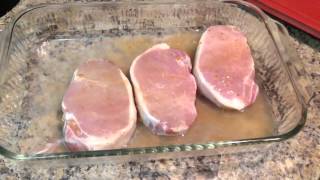 How to Bake Pork Chops in Oven [upl. by Moe676]