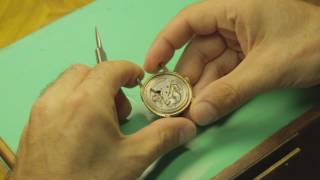 Tutoriel Horlogerie  Comment désarmer un mouvement [upl. by Ecnaret360]